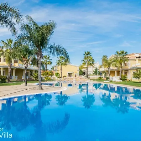 Akivillas Tavira