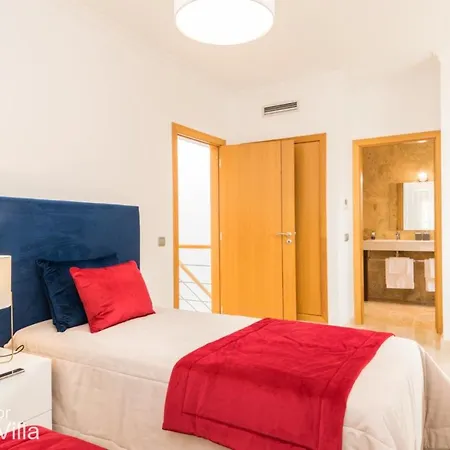 Akivillas Tavira