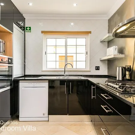 Akivillas Tavira